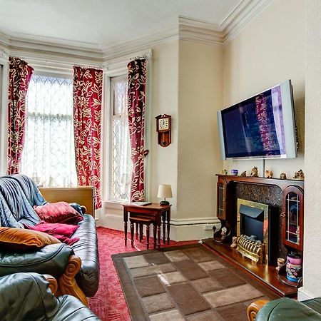 Waverley House Apartments แบล็คพูล ภายนอก รูปภาพ