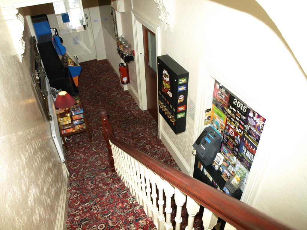 Waverley House Apartments แบล็คพูล ภายนอก รูปภาพ