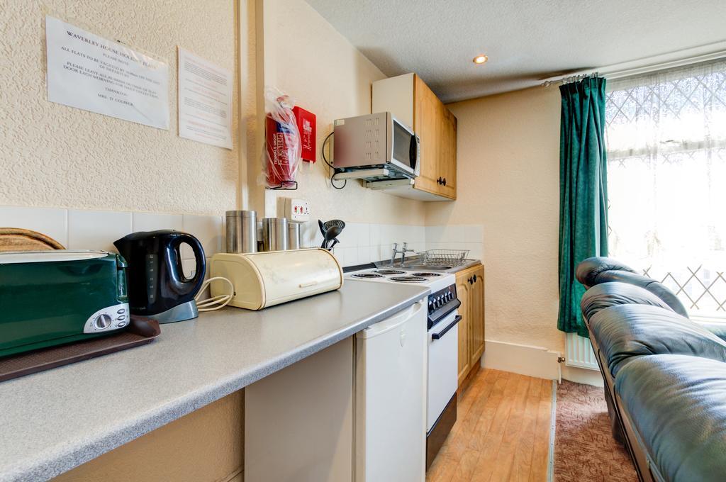 Waverley House Apartments แบล็คพูล ภายนอก รูปภาพ