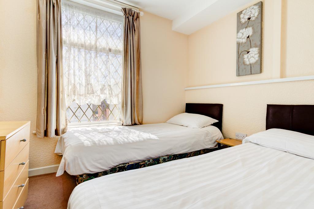 Waverley House Apartments แบล็คพูล ภายนอก รูปภาพ